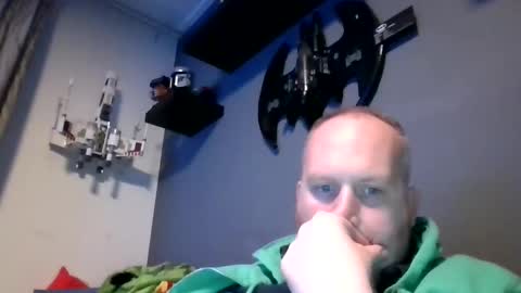 mrzwolle online show from December 4, 3:26 pm