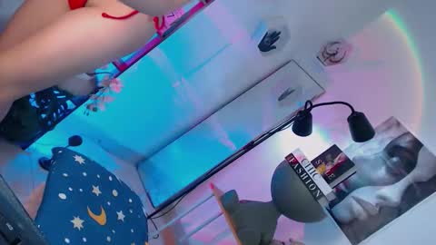 Channel online show from October 8, 12:18 am