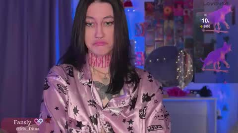 Dita online show from January 11, 1:22 am