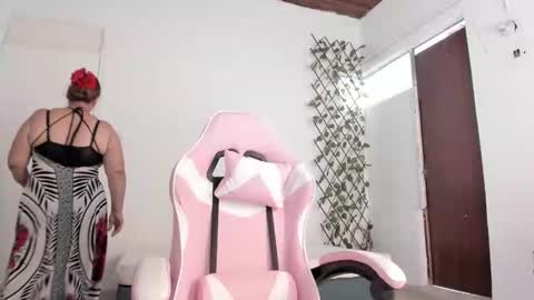 ms_samanta online show from December 15, 2:02 pm