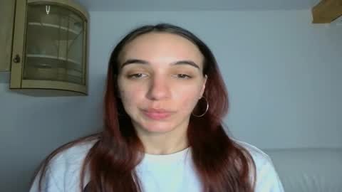 ms_sophiee online show from March 12, 7:25 pm