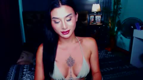 Thea online show from December 5, 11:52 am