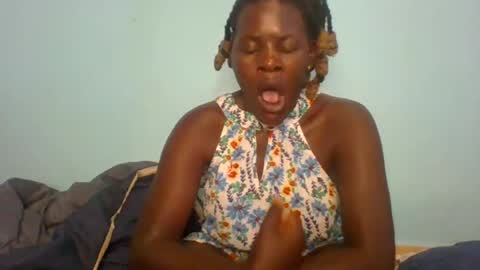 mseseseko0 online show from May 9, 9:59 am