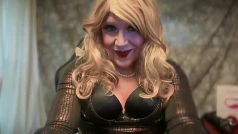 mskarentoy online show from April 24, 10:56 pm