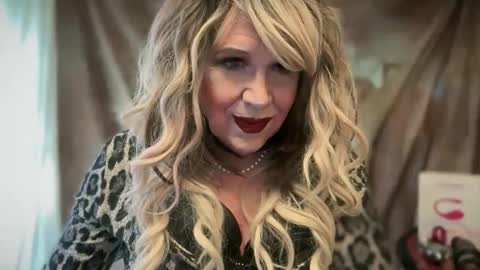 mskarentoy online show from October 5, 7:43 pm