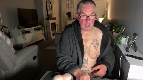 mtb1697 online show from October 13, 10:56 pm