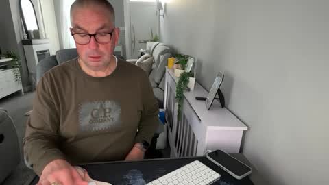 mtb1697 online show from October 4, 3:10 pm