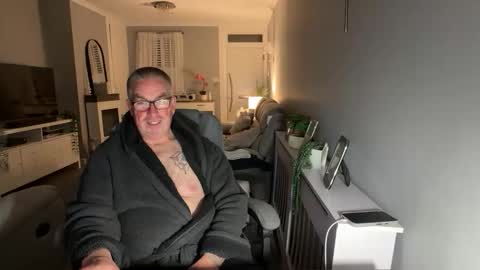 mtb1697 online show from October 12, 10:55 pm