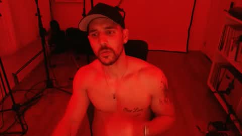 muchachote_ online show from February 8, 4:38 am