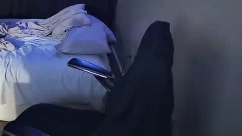 Muffdiver online show from January 28, 8:25 am