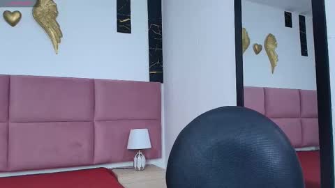 Muller Asher online show from October 5, 2:31 am