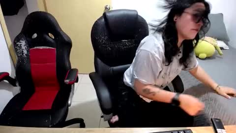 Dani and Alex online show from October 30, 10:49 am