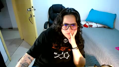 Dani and Alex online show from November 5, 11:01 am