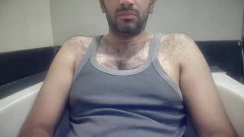 munnabobby2008 online show from April 3, 5:09 pm