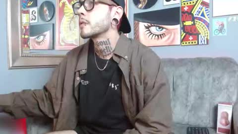 Snapshot of murdockh chatting on September 22, 2:26 am murdok online show from September 22, 2:26 am