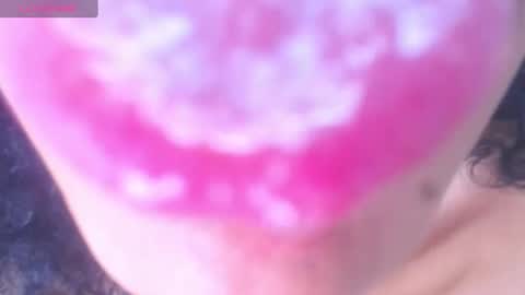 Snapshot of muriell303av chatting on December 20, 10:05 am muriell303av online show from December 20, 10:05 am