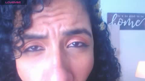 Snapshot of muriell303av chatting on December 20, 7:01 am muriell303av online show from December 20, 7:01 am