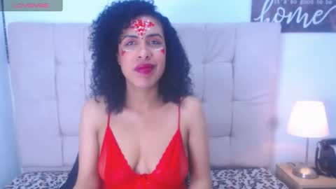 Snapshot of muriell303av chatting on December 23, 3:07 am muriell303av online show from December 23, 3:07 am