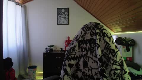 Snapshot of muscle_cock32 chatting on December 3, 1:06 pm David Big online show from December 3, 1:06 pm
