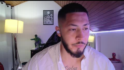 Snapshot of muscle_cock32 chatting on January 20, 6:42 am David Big online show from January 20, 6:42 am