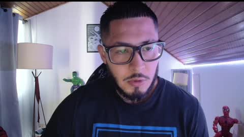 Snapshot of muscle_cock32 chatting on January 23, 12:41 pm David Big online show from January 23, 12:41 pm