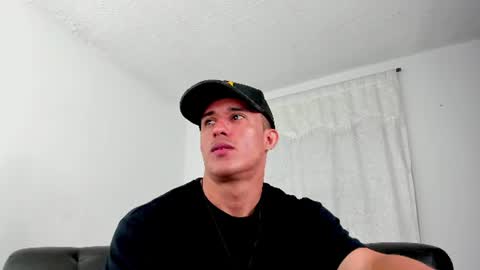Muscle Man online show from July 12, 4:21 pm
