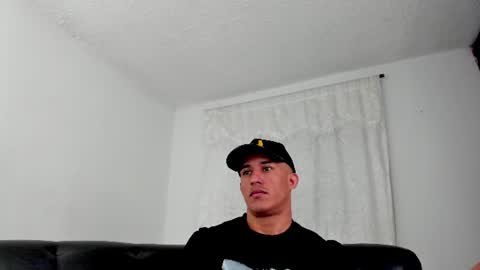Muscle Man online show from July 14, 2:11 pm