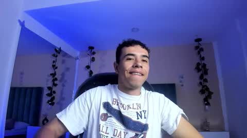 muscle scott online show from February 19, 1:43 pm