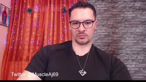 Snapshot of muscleaj69 chatting on December 29, 4:08 pm AJ online show from December 29, 4:08 pm