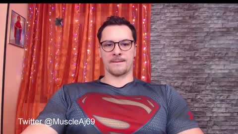 Snapshot of muscleaj69 chatting on December 11, 4:41 pm AJ online show from December 11, 4:41 pm