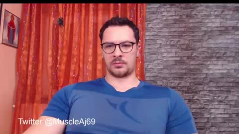 Snapshot of muscleaj69 chatting on December 10, 7:11 pm AJ online show from December 10, 7:11 pm