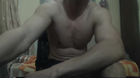 Snapshot of musculargod chatting on February 10, 10:09 pm SexyMuscled online show from February 10, 10:09 pm