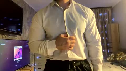 muscularjuggler online show from February 3, 1:46 am