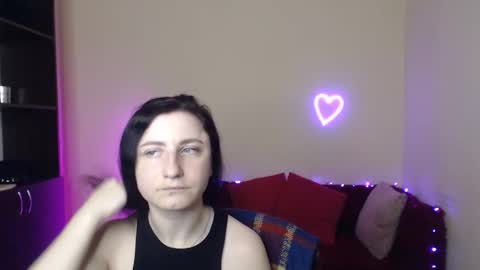 Jeneva online show from December 15, 6:59 pm