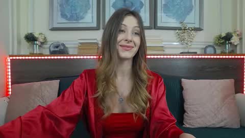 Luna  online show from February 9, 10:12 pm