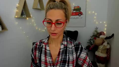 Diana online show from December 15, 11:28 am