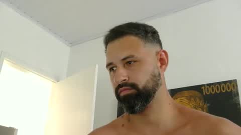 musosc online show from October 24, 7:25 pm