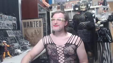 Muziknerd online show from January 12, 8:25 am