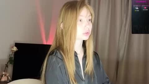 moore online show from October 25, 8:53 pm