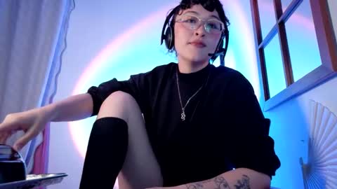 Mx. Anouk Divine online show from January 12, 1:34 am