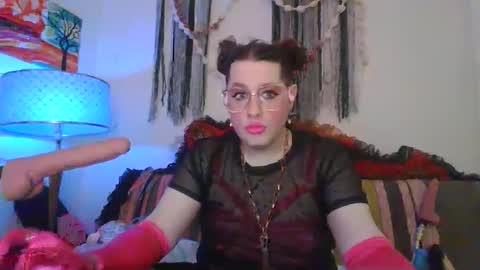 Mx Charlotte online show from February 3, 4:11 pm