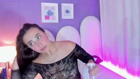 my_aleja_ online show from September 18, 5:06 pm