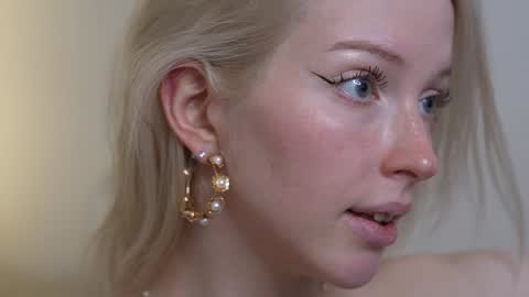 STELLA  Im here today online show from February 2, 5:37 pm