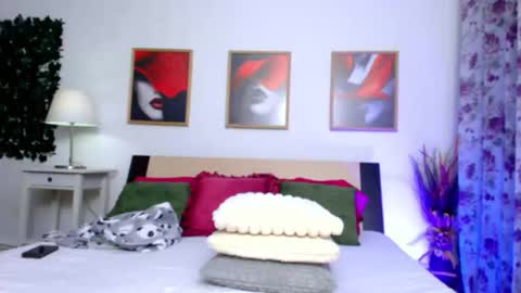 Mya online show from October 24, 6:19 pm