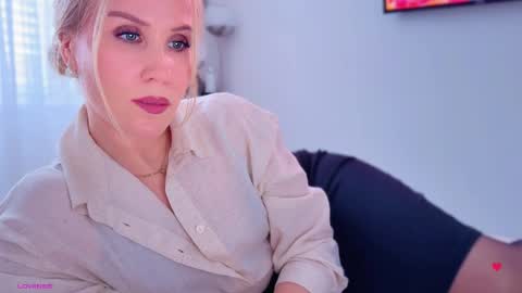 Mya-be Yours P online show from October 17, 3:49 pm