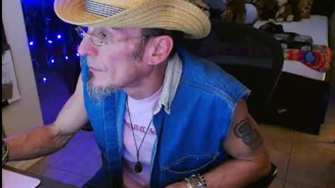Snapshot of mycock4u247 chatting on February 22, 5:12 am LA MARIPOSA DE MARICOPA online show from February 22, 5:12 am