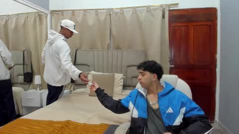 Myers   online show from March 8, 11:27 am