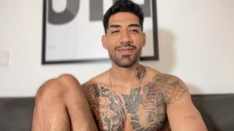 Myke esthetic online show from January 26, 2:03 am