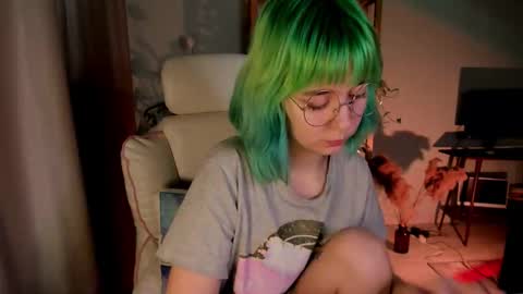 MylaFlores online show from October 14, 2:47 am