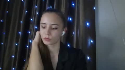 mylittle_flame online show from February 16, 1:31 pm